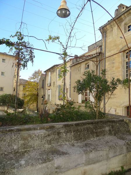 UZES (32) Quartier historique