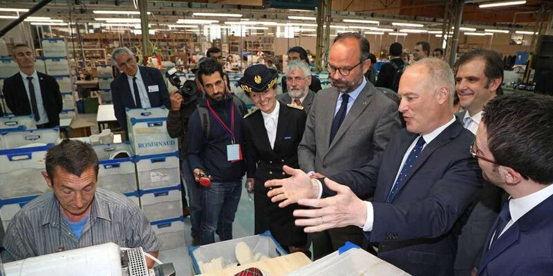 le-2-mai-le-premier-ministre-edouard-philippe-avait-visite-la-manufacture-charentaise-vantant-la-reconversion-de-lancien-ministre-renaud-dutreil-en-homme-daffa