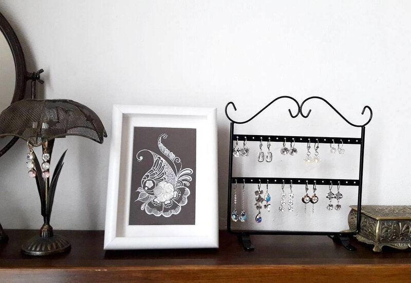 bijoux-mariage-atelier-show-room-bijoux-intemporels-cadre-dessin-pralinette