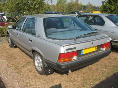Renault25TDXar1
