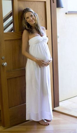 alessandra_ambrosio_pregnant