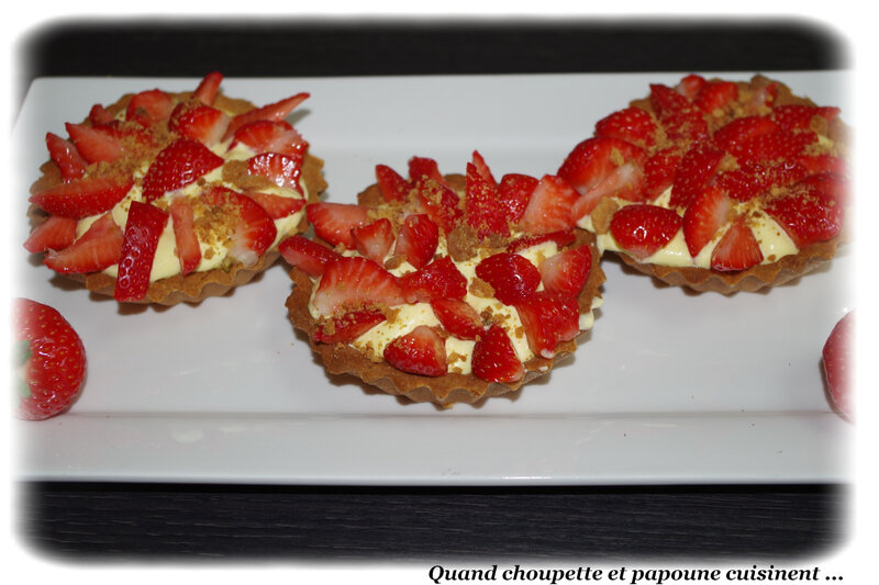 tartelettes aux fraises et crème au safran-6930
