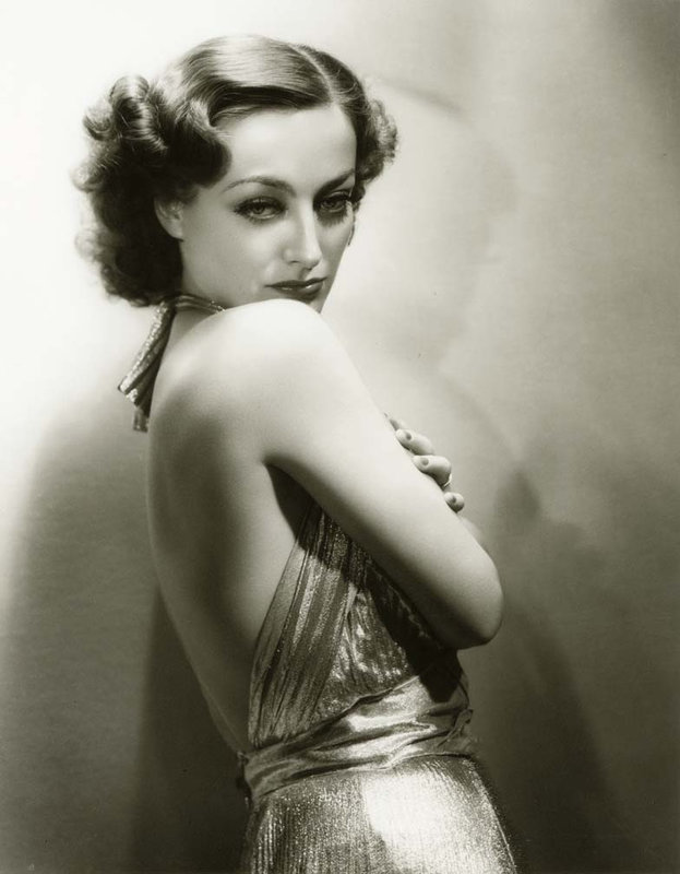 William_Travilla-dress_gold-inspiration-joan_crawford-1934-by_george_hurrell-1