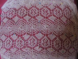 d_tails_lace_shawl