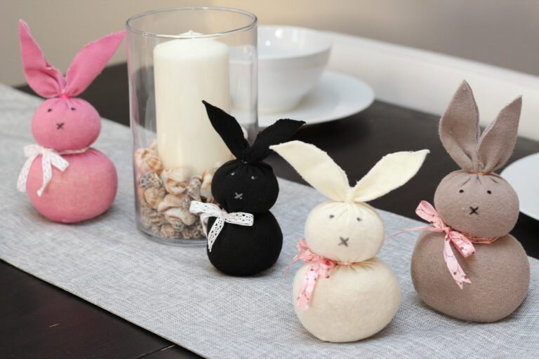 Easter-Home-Decor-DIY-sock-bunny-768x512