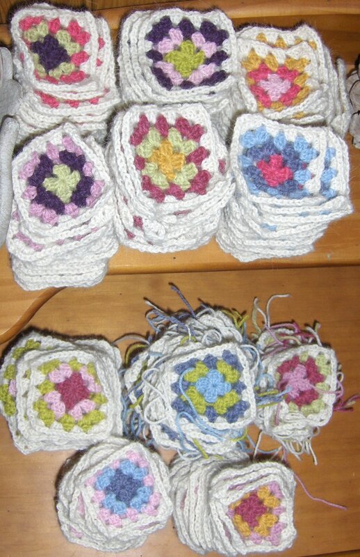 crochet_summer_patchwork_fin_des_carr_s