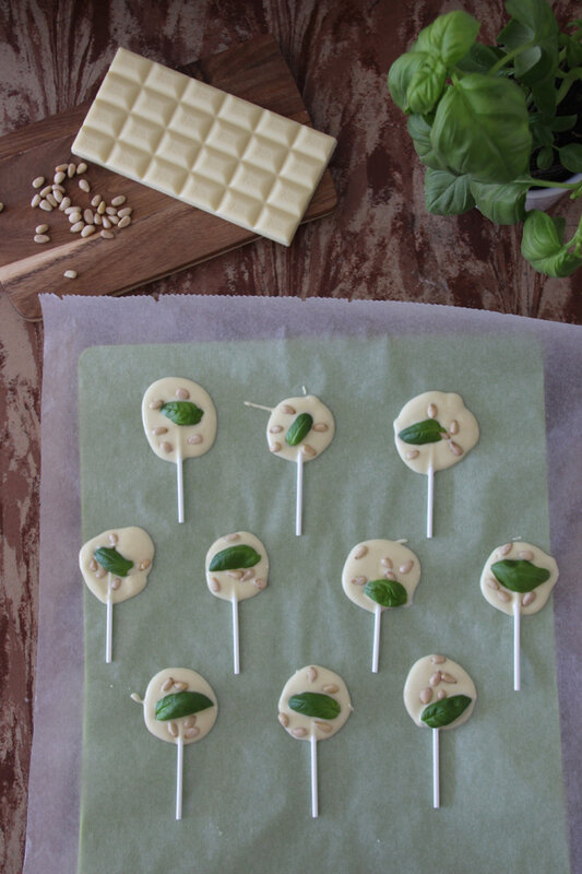 sucettes_pesto_choco_basilic