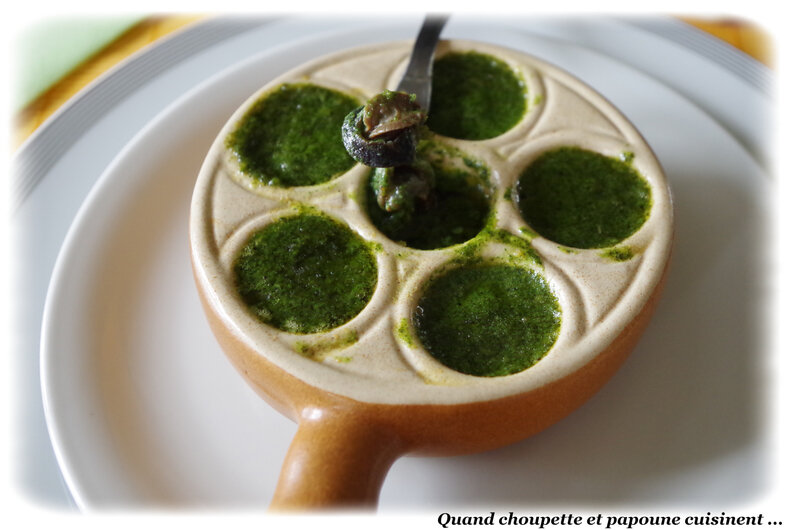 escargots au beurre d'ail-9305