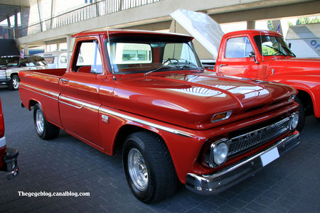 Chevrolet_C10_pick_up__1960_1966__RegioMotoClassica_2010__01