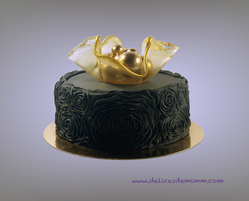 Gâteau Roses noires 2