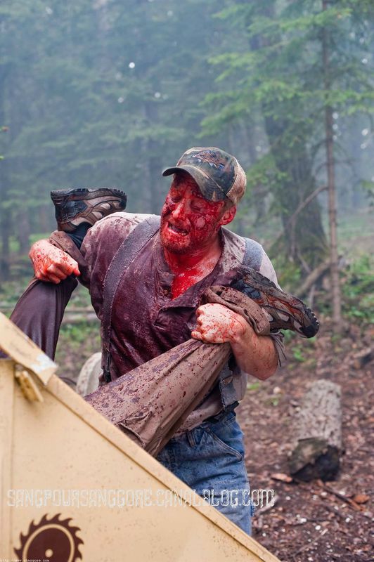 TUCKER ET DALE FIGHTENT LE MAL (10)