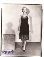 1951-04-05-LoveNest-test_costume-renie-mm-050-1