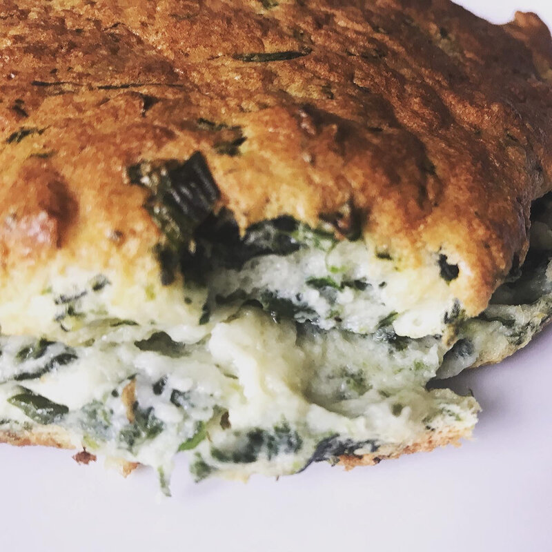 soufflé aux épinards, à l'ail des ours et au beaufort