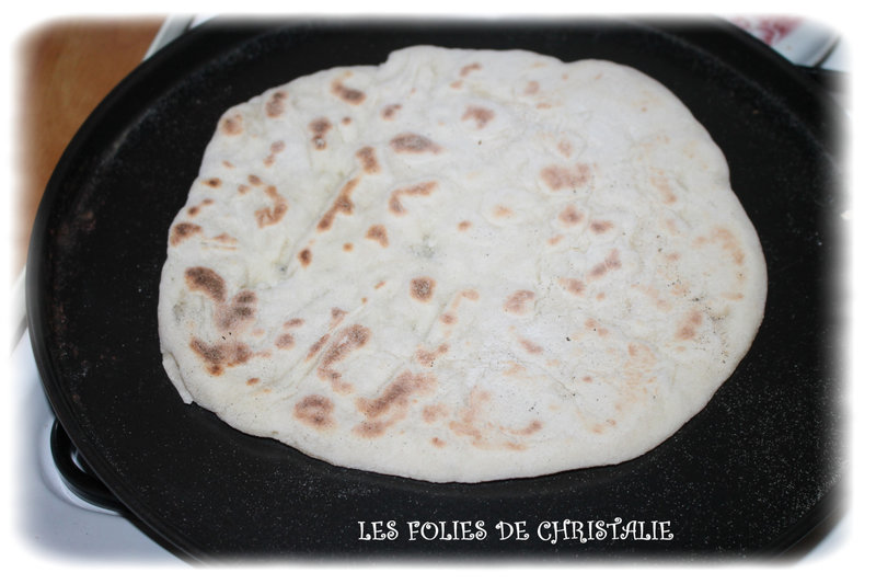 Flat bread pizza chorizo 1