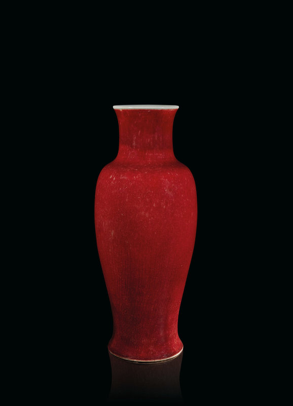 2023_PAR_22168_0151_000(vase_balustre_en_porcelaine_emaillee_rouge_chine_dynastie_qing_epoque053342)