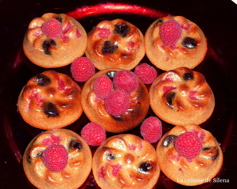 Mini moelleux à la framboise et chocolat(2)