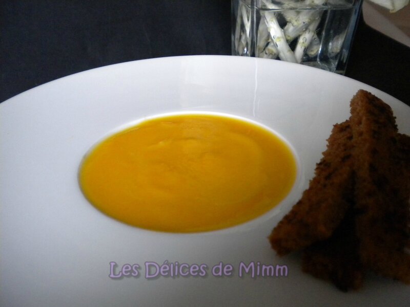 Crème de courge butternut et ses mouillettes de pain d’épices 2