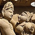 Les fresques érotiques des temples de Khajuraho !