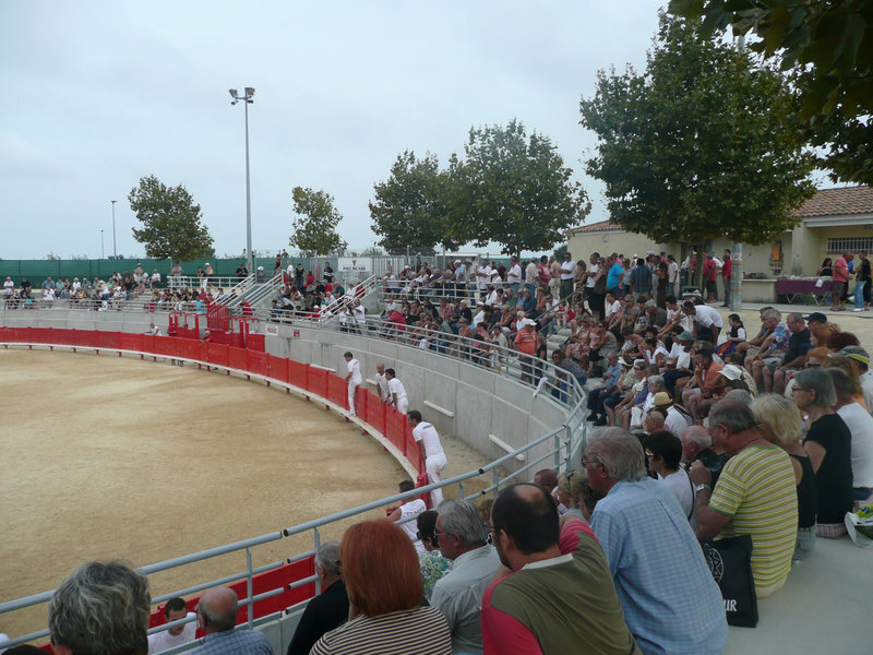 Arénes et place féria 015