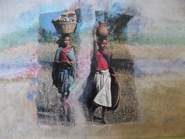 Les porteuses (13X18)
