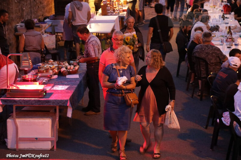 Photos JMP©Koufra 12 - Cornus - Marché de Pays - Les Contraires - 16082019 - 0223