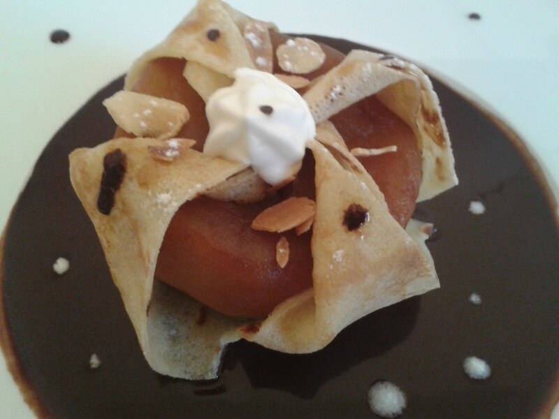
spécial chandleur Crêpes aux pommes caramélisées au four (du chef Custos)
version sauce chocolat 