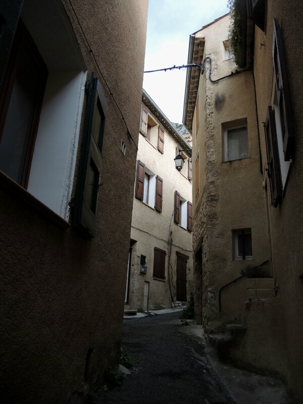 Moustiers-Sainte-Marie, ruelle 1 (04)