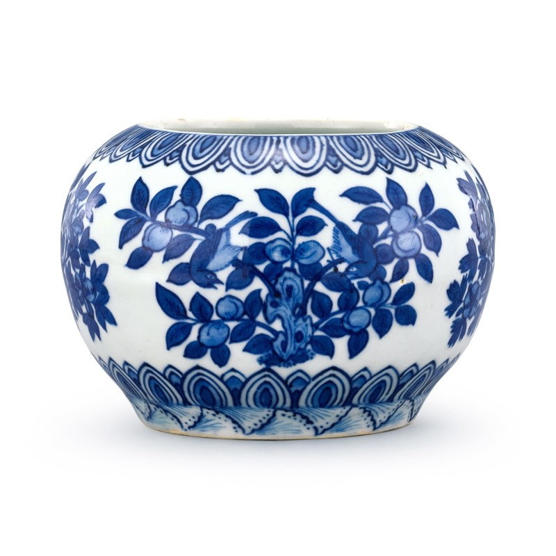 A blue and white 'peach and pomegranate' jar, Mark and period of Wanli (1573-1619)