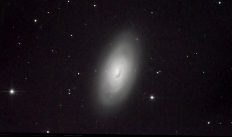 M64 galaxie de l'oeil noir