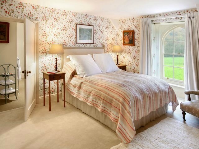 Prince-Charles-Holiday-Cottages-English-Bedroom
