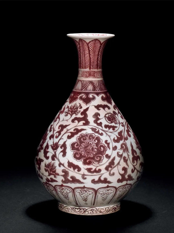 An Underglaze-Red ‘Floral’ Pear-Shaped Vase, Yuhuchunping, Hongwu Period, 1368-1398