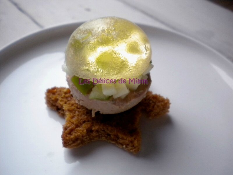 Boule de Noël au foie gras et gelée de Muscat de Rivesaltes
