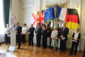 Klaus Friedrich Korbach Frank Letch Crediton Simon Crowcroft St Helier Jersey Guénhael Huet Avranches jumelage 2013 mairie discours
