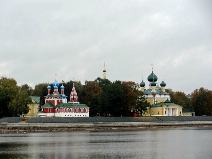 Uglich 01