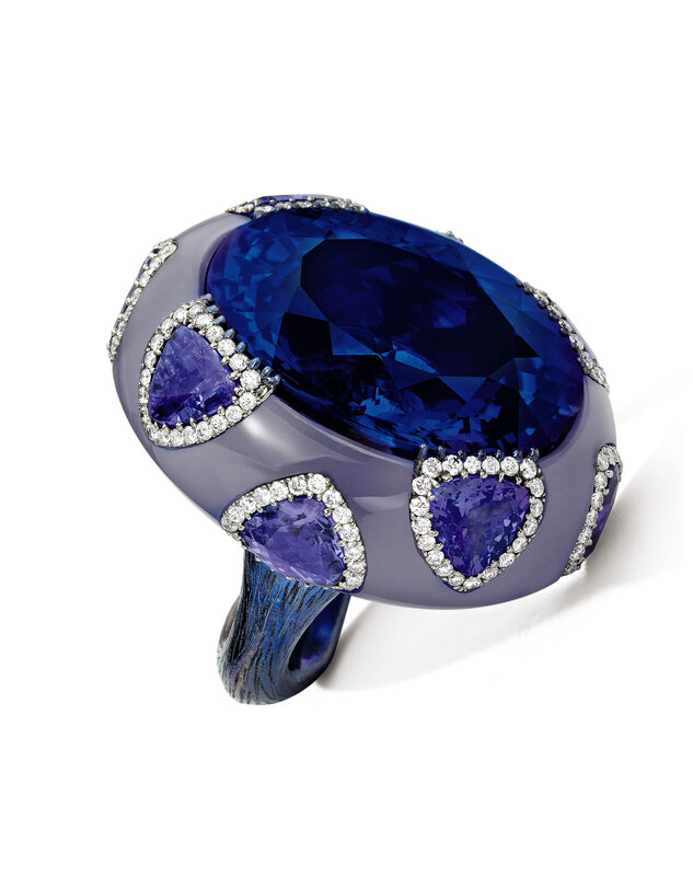 Lot1737_Wallace Chan_Tanzanite, Chalcedony and Diamond Ring_038LHK0817_fpb