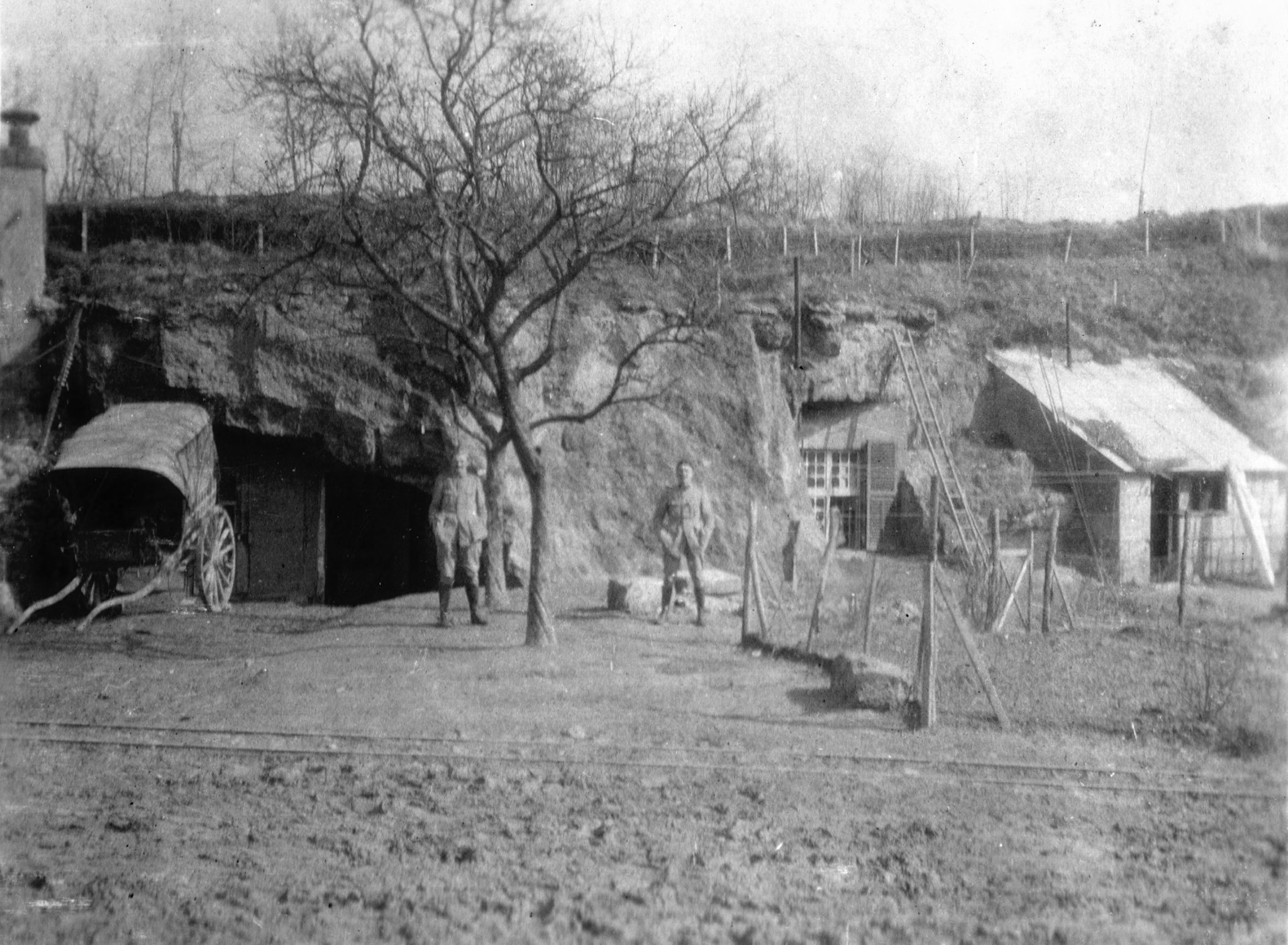 Album R. Verney p.152 gauche haut