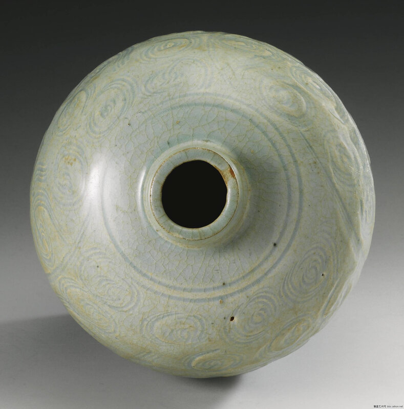 A 'Qingbai' meiping, Southern Song-Yuan dynasty, 13th Century2