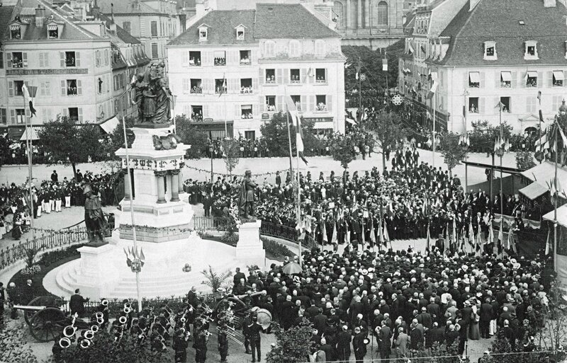 Cphoto Belfort Inaug Monumt 3 Sièges 1913 08 15R