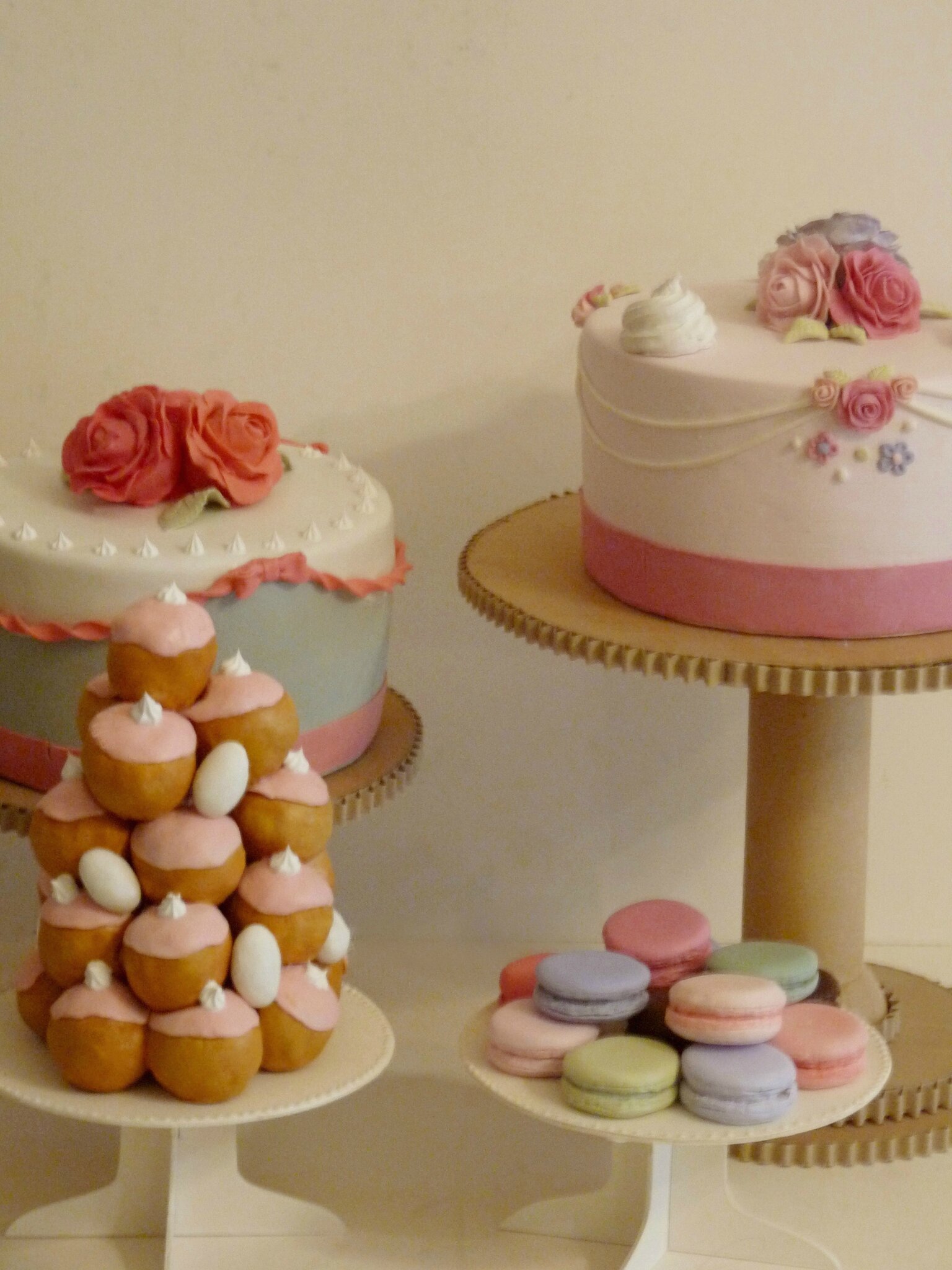 Buffet de pâtisseries, esprit XVIIIe , Marie Antoinette