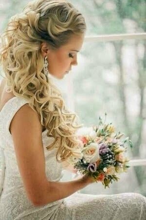 Idées coiffure mariage sur cheveux longs