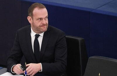 La France en marche vers l’austérité : une note de Bercy aux ordres de la Commission européenne Briois Steeve PE