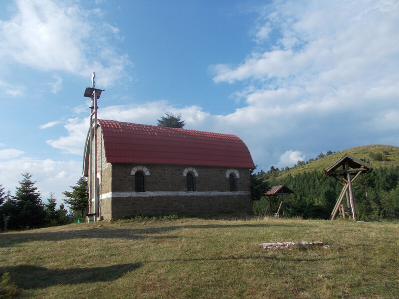 chapelle au croisée de la route