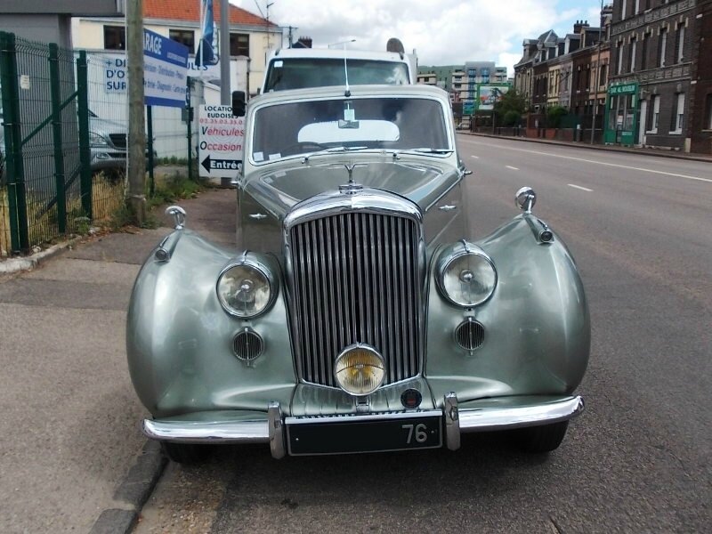 BentleyMarkVIav