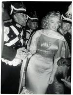 1957-MONROE__MARILYN_-_PRINCE_AND_SHOWGIRL_PREMIERE529
