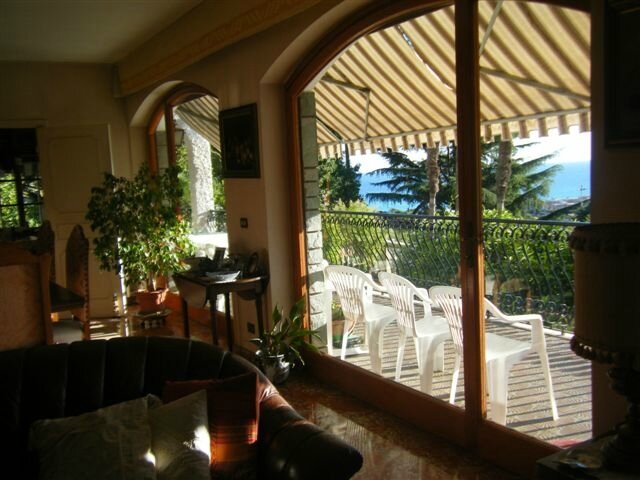 Le vetrate in salone