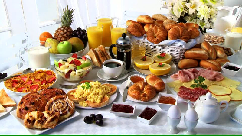 403203538-breakfast-buffet-cold-plate-scrambled-eggs-fruit-salad