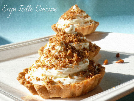 tartelettes_pignons_framboises_mousse_fromage_frais1