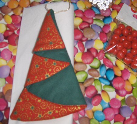 tutoriel_rond_de_serviette_sapin_de_No_l_2014_sapin_en_pliage_tissu