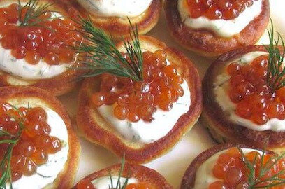 BLINIS ŒUFS SAUMON CRÈME