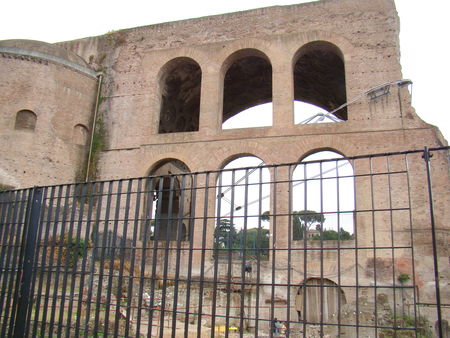 DSC01697___ROME____Le_Forum_de_la_paix_costruit_par_VESPASIEN